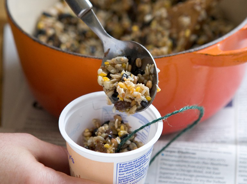 Suet cakes in yoghurt pot